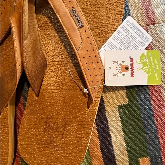 Kuailu Brown Flip Flops Size 13 - Picture 2 of 3